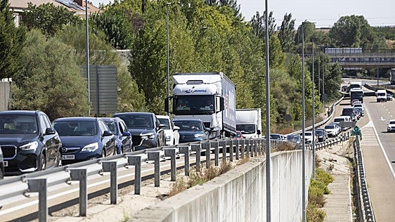 El penúltimo corte de la carretera entre Laguna y Valladolid vuelve a complicar los accesos a la ciudad