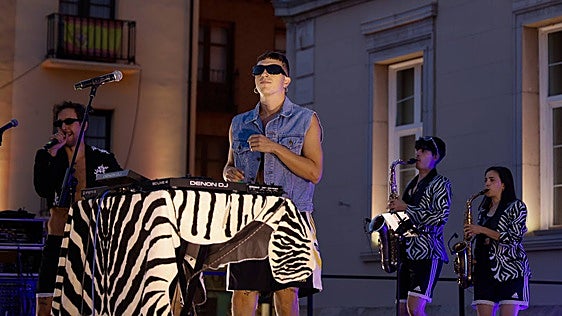 Concierto de Ortiga para dar la bienvenida a los universitarios de Palencia
