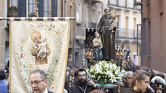 La procesión jubilar de San Francisco de Asís, en imágenes