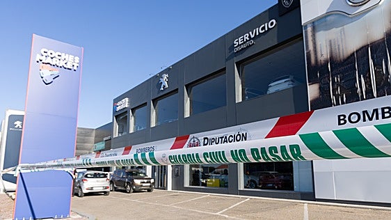 El incendio del concesionario de Zaratán afectó a más de veinte coches y ocasionó graves daños en el interior