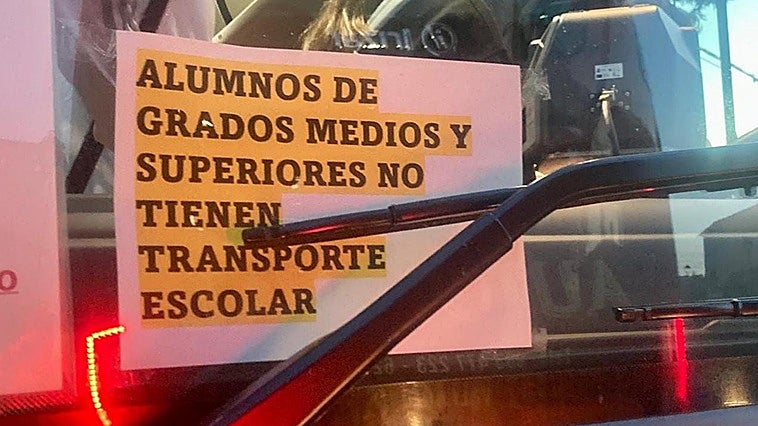 Familias de Renedo reclaman transporte escolar para los alumnos de FP