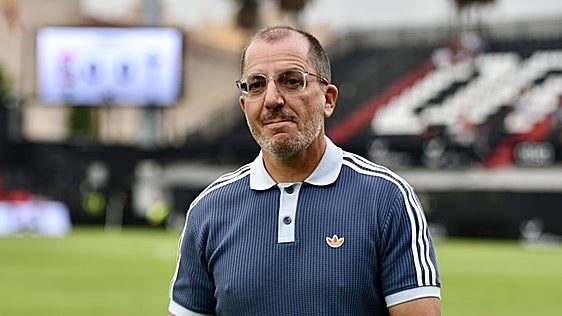 JJ Romero busca soluciones para volver a coser a su Ceuta
