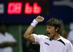 Ferrero se impone a Ferrer en la final de Buenos Aires