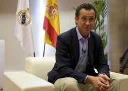 Valdano: «Respaldamos a Benzema hasta las últimas consecuencias»