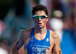 Gómez Noya se impone con autoridad en Huatulco