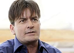 Charlie Sheen arrasa en su primer día en Twitter