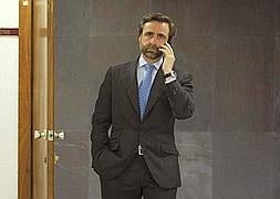 José María Ruiz-Mateos y su hijo Javier, imputados por delito fiscal por el caso Rayo Vallecano