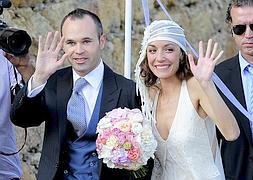 Iniesta y Ortiz, tras el enlace. / Foto: Josep Lago (Afp) | Vídeo: Atlas