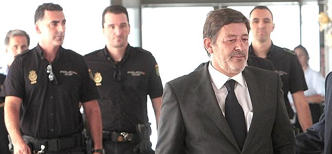 El ex director general de Trabajo de la Junta. / Foto: Juan Ferreras (Efe) | Vídeo: Atlas