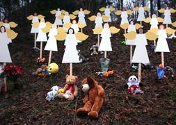 Los fallecidos han sido recordados con un 'bosque de ángeles'. / Spencer Platt (Afp)