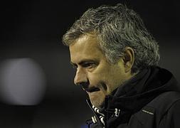 Mourinho refleja tensión en el último partido de Liga ante el Celta. /Miguel Riopa (Afp)