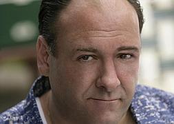 James Gandolfini, como Tony Soprano.