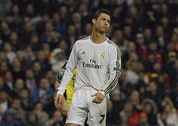 Cristiano Ronaldo durante el enfrentamiento de Liga de Campeones ante el Borussia de Dortmund/ Kiko Huesca (EFE)