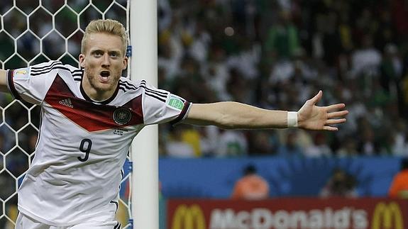 Schürrle celebra su gol.