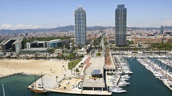 Vista del puerto de Barcelona 