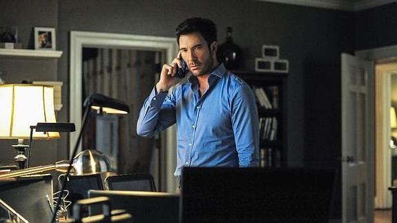 El actor Dylan McDermott, en su papel de agente del FBI