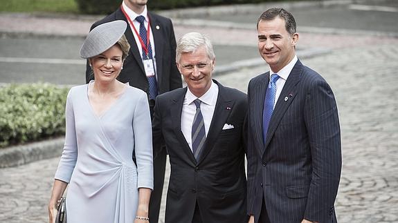 Felipe VI es recibido por los reyes de Bélgica hoy en Lieja.