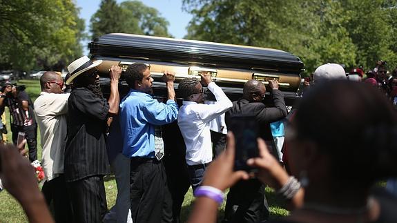 Ferguson da su último adiós a Michael Brown
