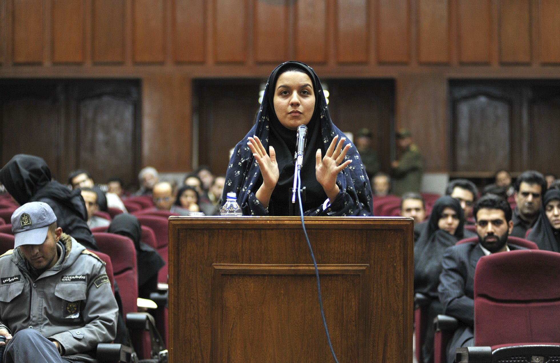 Reihané Yabarí, durante el juicio. 