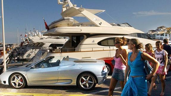 Lujo en Puerto Banús (Marbella).