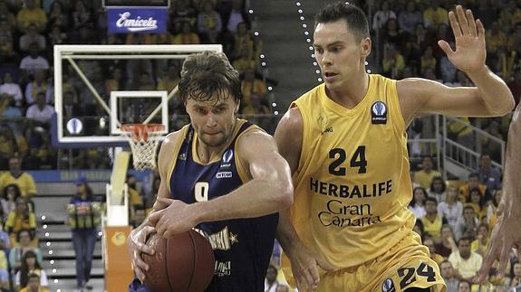 El Khimki da un golpe de autoridad en Gran Canaria