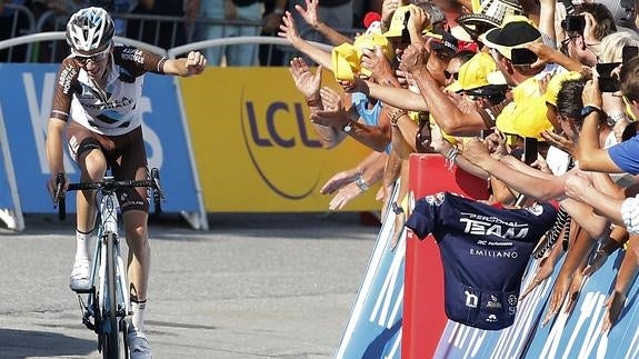 Bardet celebra su triunfo. 