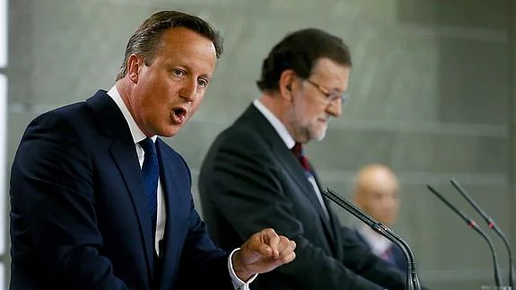 David Cameron, junto a Mariano Rajoy. 