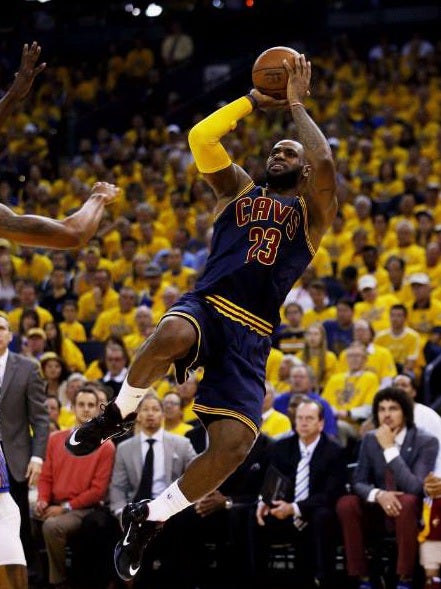 La retransmisión incluye entrevistas con jugadores, staff técnico y directivos.