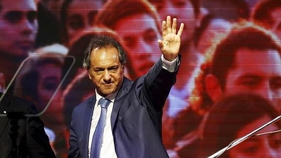 Argentina, entre un empresario liberal y un gobernador kirchnerista moderado