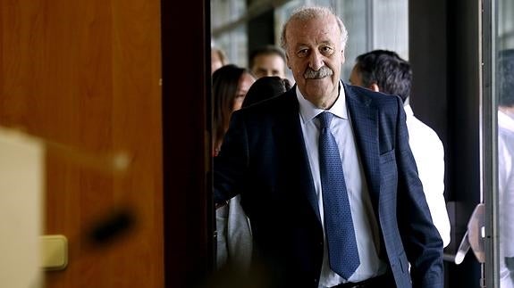 Vicente del Bosque, antes de una rueda de prensa. 