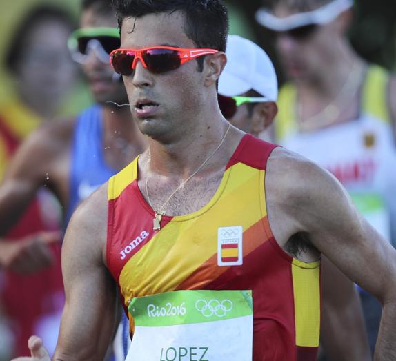 Miguel Ángel López, durante la carrera.