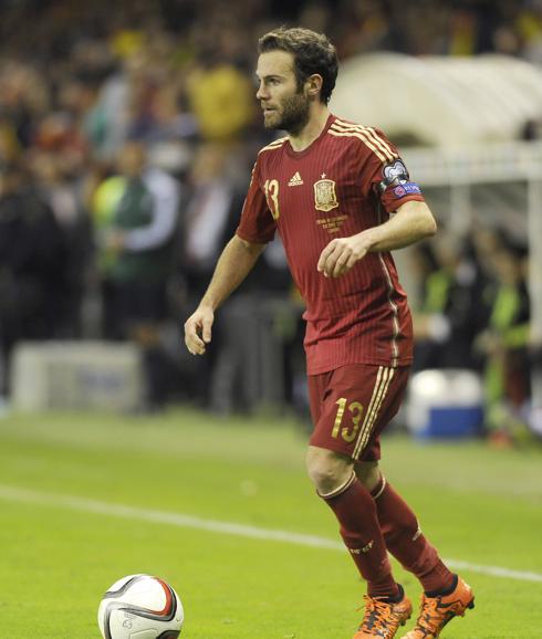 Juan Mata, durante un partido con España. 