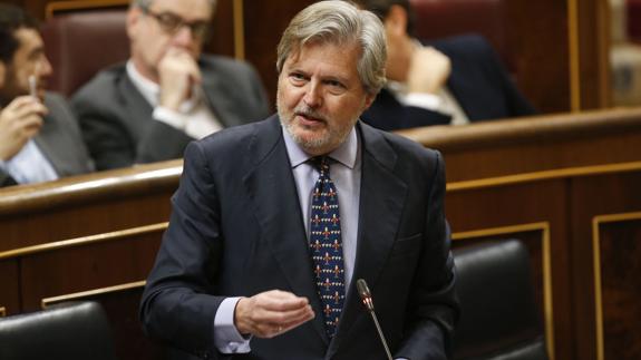 Méndez de Vigo, en pleno discurso.