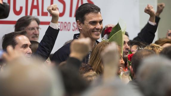 Pedro Sánchez en el acto de Calasparra, Murcia.