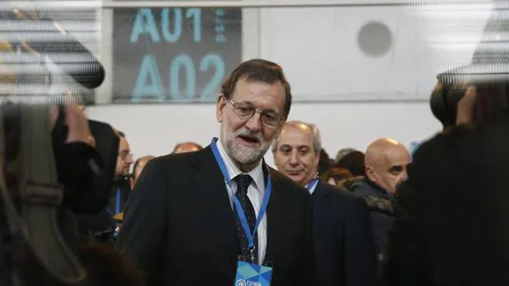 Mariano Rajoy, a su llegada a la Caja Mágica.