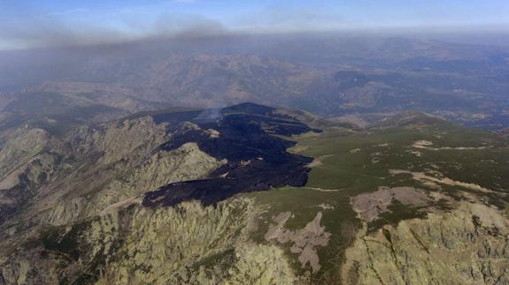 Una joven de 25 años muere en Gredos tras caer por una pendiente de 100 metros