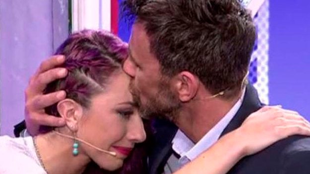 Alonso Caparrós, con su hija.