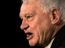 Una imagen del entrenador inglés Bobby Robson.