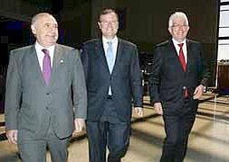 El consejero de Fomento, Antonio Silván, en el Centro de Supercomputación de Castilla y León / Carlos S. Campillo