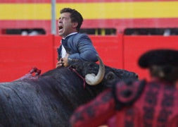 Trasladan a planta al rejoneador Sergio Vegas