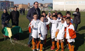 Los Gatos de Íscar benjamín A y alevín se apuntan el Torneo de Navidad de Fútbol 7 de Pedrajas