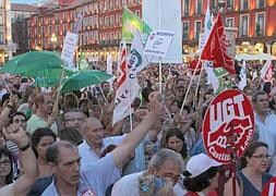 Valladolid sale a la calle para protestar contra los recortes