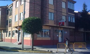 Exterior del bar Cazador / C. Catalina