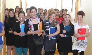 Alumnas gitanas del programa de educación de adultos de Feceav. / H. SASTRE