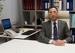 Carlos Alonso de Linaje, decano del Colegio de Economistas de Burgos. / Ricardo Ordóñez-Ical
