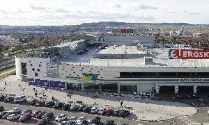Urbanismo declara ilegal el cartel de Eroski en Vallsur