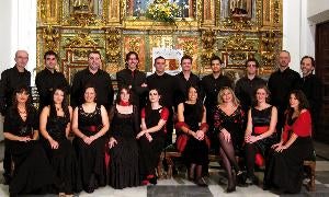 Álterum Cor, con Benavides en el centro.