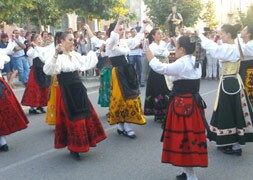 Celebraciones en Torrelobatón. / Laura Negro