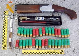 Detenido por llevar una escopeta con cañones recortados y sustraída en Zaragoza en 1996