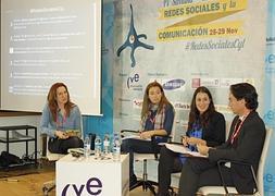 De izquierda a derecha Liliana Martinez (Norte de Castilla), Carmen Nuño Conde ( RTVCyL) y Alberto Cagigas ( Castilla y León Económica). Fto Rebeca Martín. :: Rebeca Martín